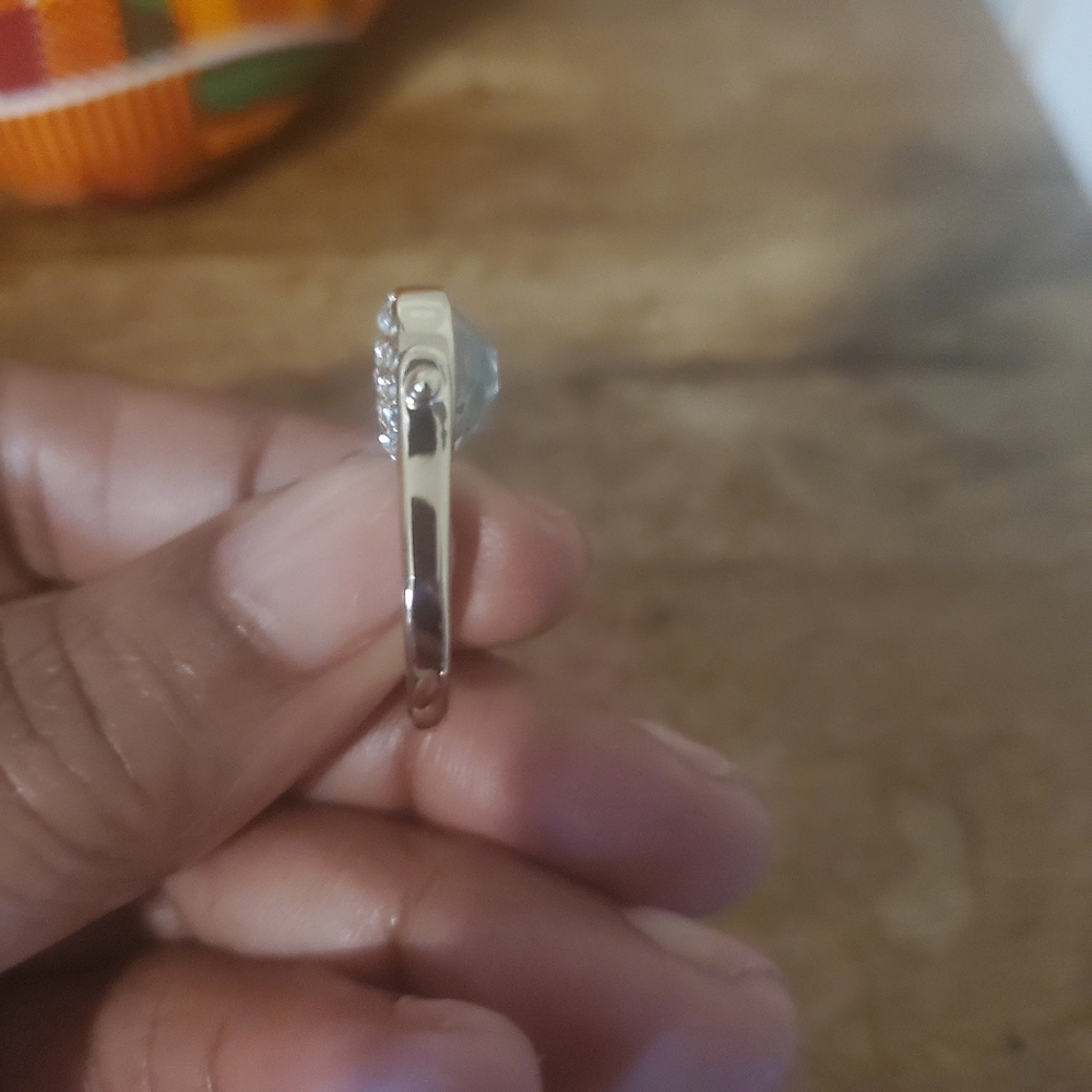 Flip Ring - Picture 3 of 12